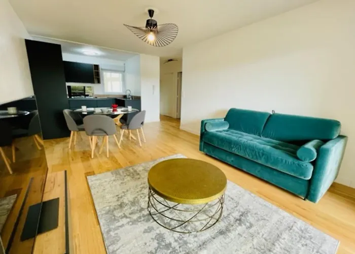 Charming With View Apartment La Rochelle (Charente-Maritime)