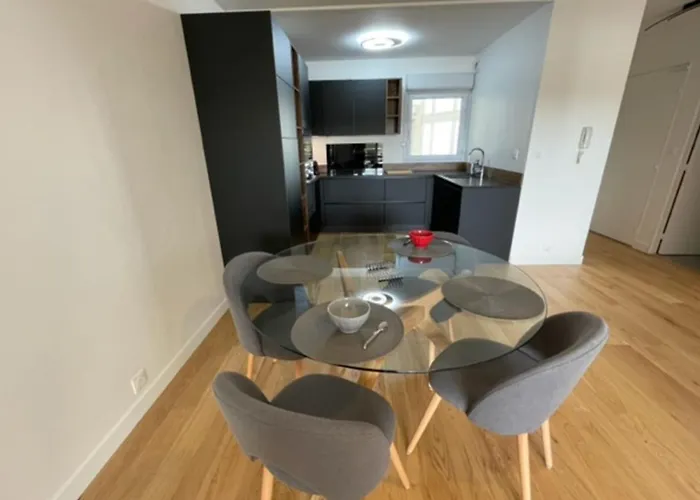 Charming With View Appartement *